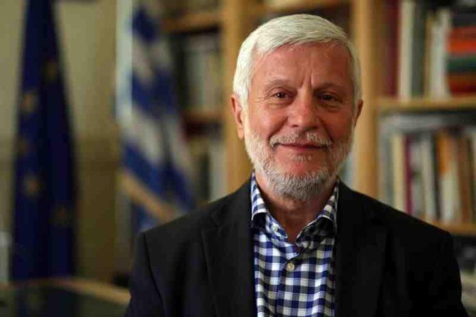 Συνέντευξη Τύπου θα παραχωρήσει την Τετάρτη ο Πέτρος Τατούλης