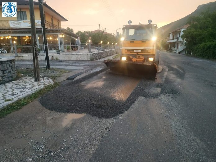 Βλαχέρνα: Προβλήματα σε δρόμους από την ισχυρή βροχόπτωση