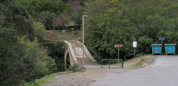 gefurα_lousiou