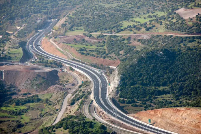 Κυκλοφοριακές ρυθμίσεις στη σήραγγα Νεοχωρίου