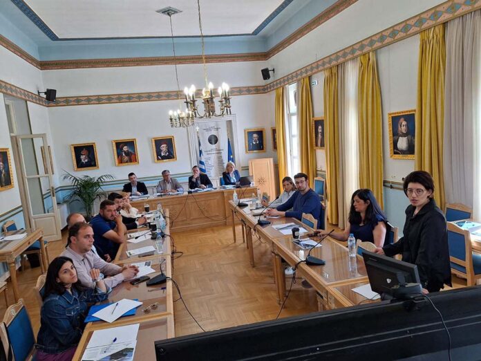Primacenters: Χτίζοντας γέφυρες ένταξης στον πρωτογενή τομέα με την καθοδήγηση της Περιφέρειας Πελοποννήσου