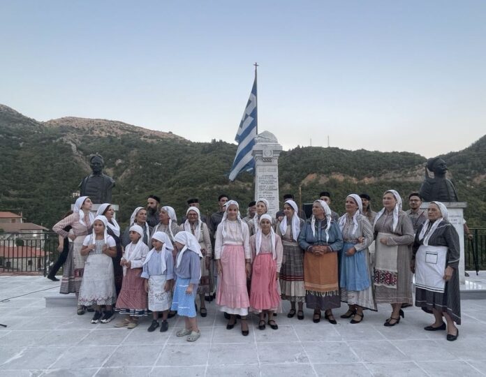 Με την «επιστροφή των μαστόρων» ξεκίνησε το 7ο εργαστήριο της παραδοσιακής τέχνης της πέτρας στα Λαγκάδια (ph)