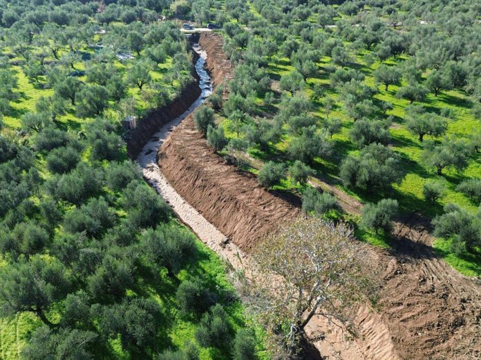 Νέα έργα σε αγροτική ανάπτυξη, οδική ασφάλεια και αντιπλημμυρική θωράκιση από την Περιφέρεια Πελοποννήσου