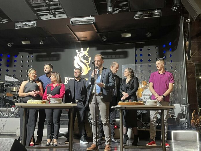 Με επιτυχία ο χορός και η κοπή πίτας των Συλλόγων της Κοντοβάζαινας (ph)