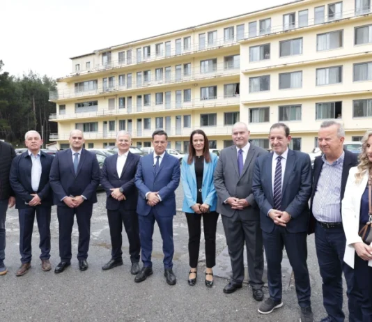 Επίσκεψη Άδωνι Γεωργιάδη σε Μεγαλόπολη – Ανακοινώσεις για αναβάθμιση του Κέντρου Υγείας