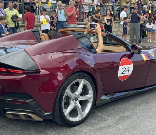 Ο Δήμος Τρίπολης υποδέχθηκε το εντυπωσιακό Ferrari Cavalcade 2026 (ph)